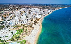 Armacao De Pera Central By Homing